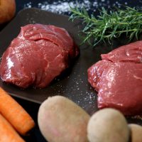 Rinderfiletsteak mit Karotten-Kartoffel-Stampf – Geschmacksache: Rezept